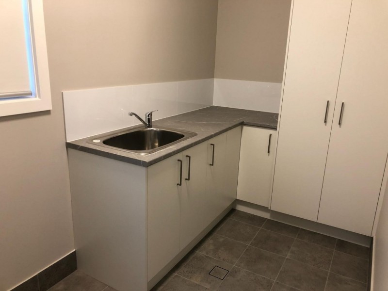2 Madigan Street, Oran Park NSW 2570