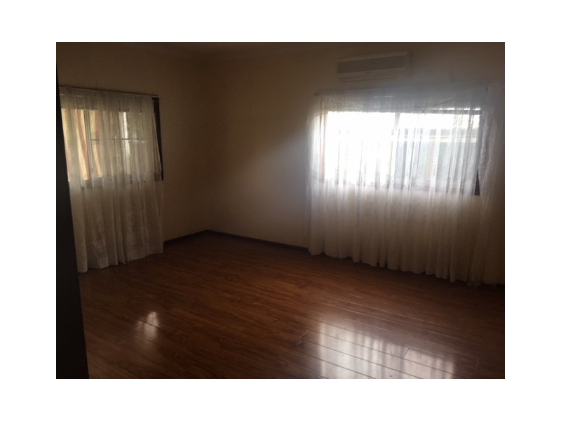 20 Normanby Street, Fairfield East NSW 2165