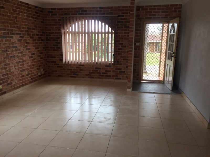 10B Derwent Place, St Clair NSW 2759