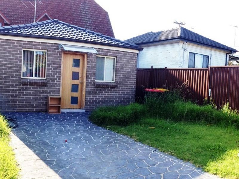 3 Scarfe Place, Fairfield West NSW 2165