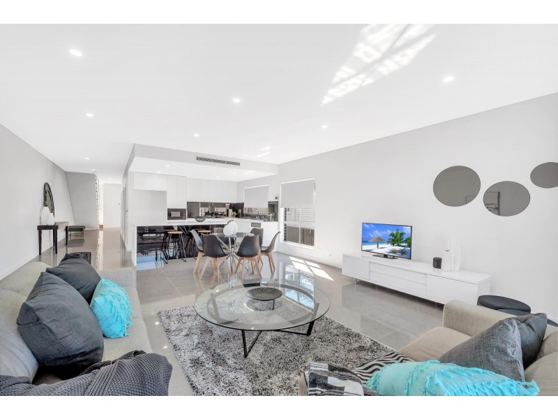 19 Dawson Street, Fairfield Heights NSW 2165