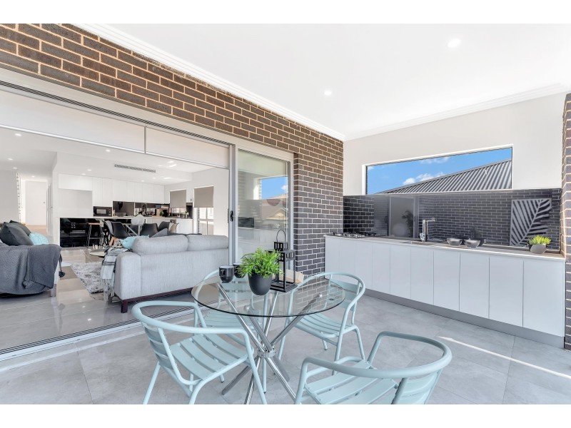 19 Dawson Street, Fairfield Heights NSW 2165