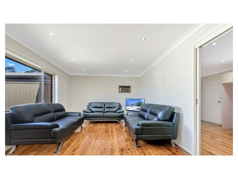 6 Comberford Close, Prairiewood NSW 2176