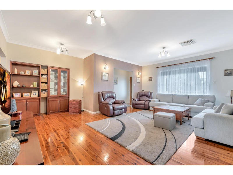 70 Station Street, Fairfield Heights NSW 2165