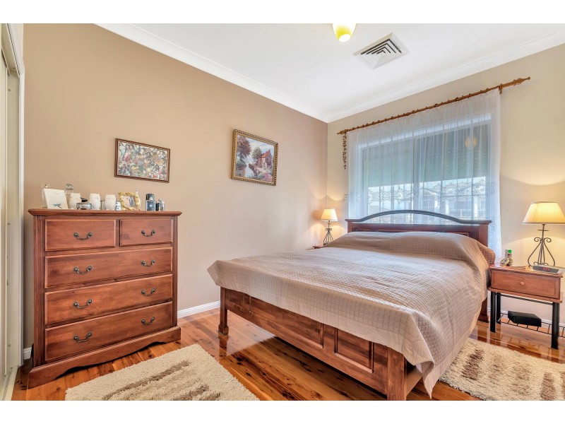 70 Station Street, Fairfield Heights NSW 2165