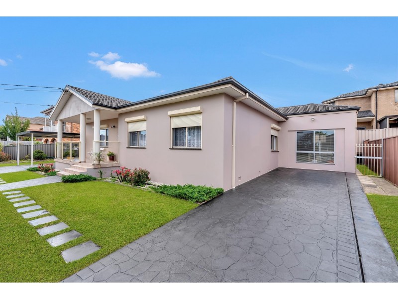 70 Station Street, Fairfield Heights NSW 2165