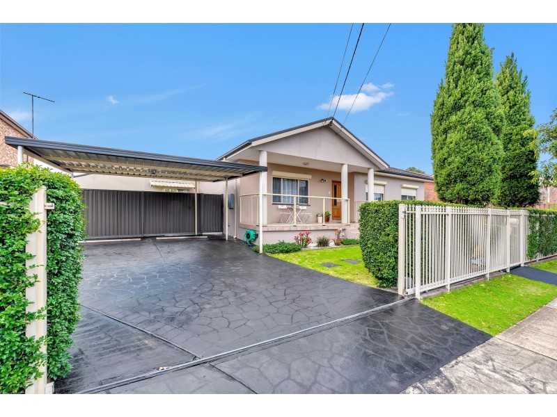 70 Station Street, Fairfield Heights NSW 2165