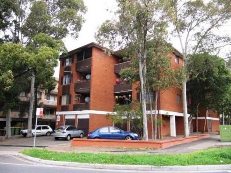 Fairfield NSW 2165