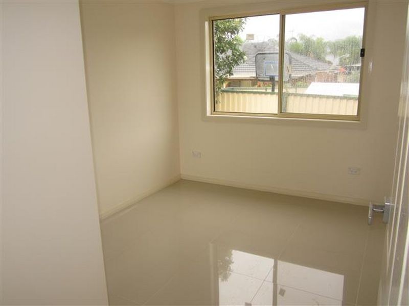 Edensor Park NSW 2176
