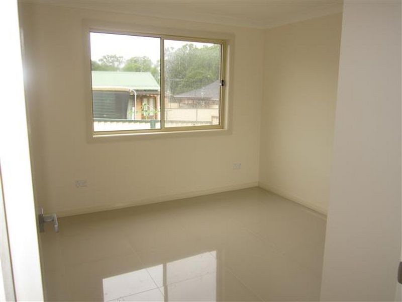Edensor Park NSW 2176