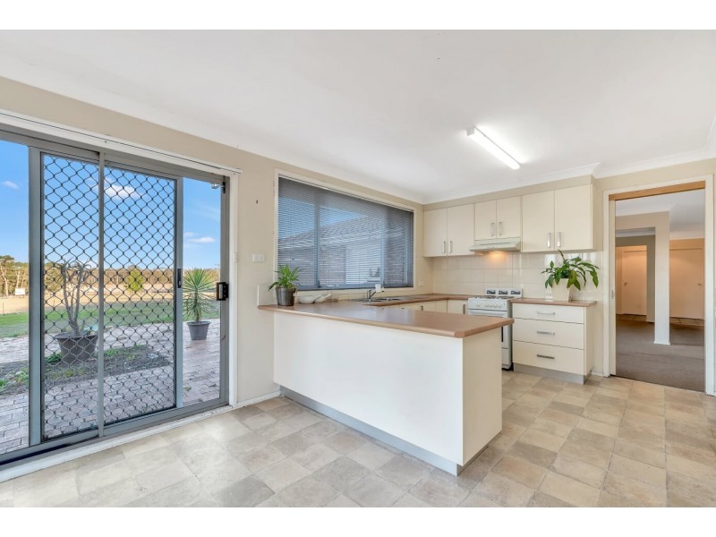 105 Robinson Rd, Bringelly NSW 2556