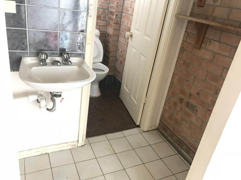 16a Jensen Street, Fairfield West NSW 2165