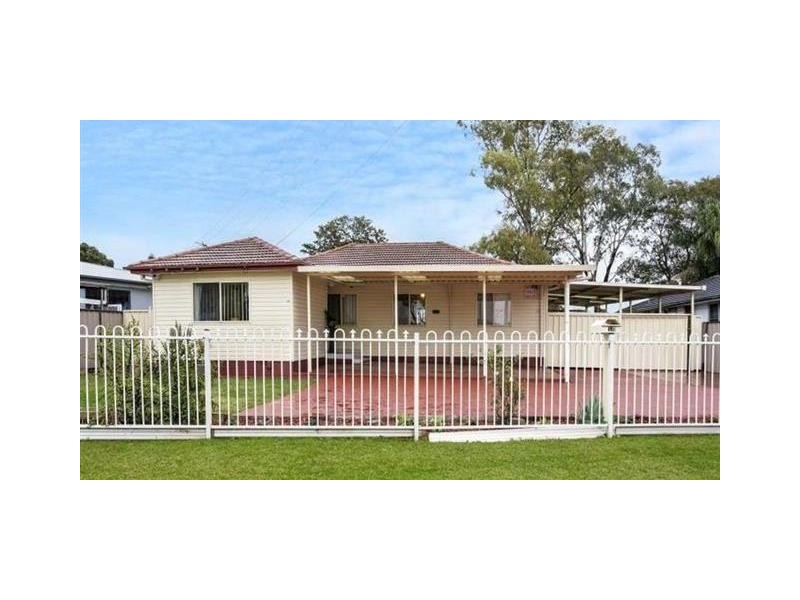 18 Shamrock Street, Smithfield NSW 2164