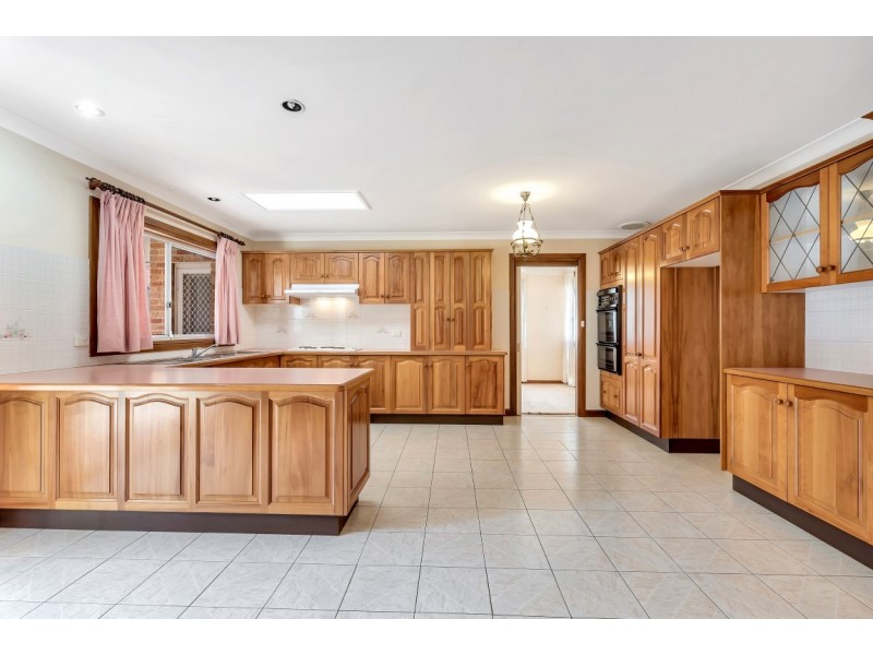 13 Zadro Avenue, Bossley Park NSW 2176