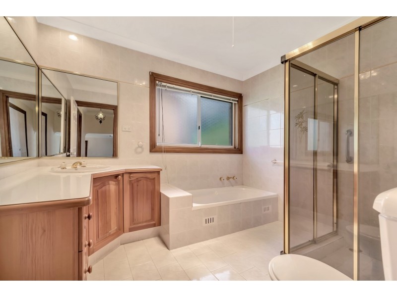 13 Zadro Avenue, Bossley Park NSW 2176