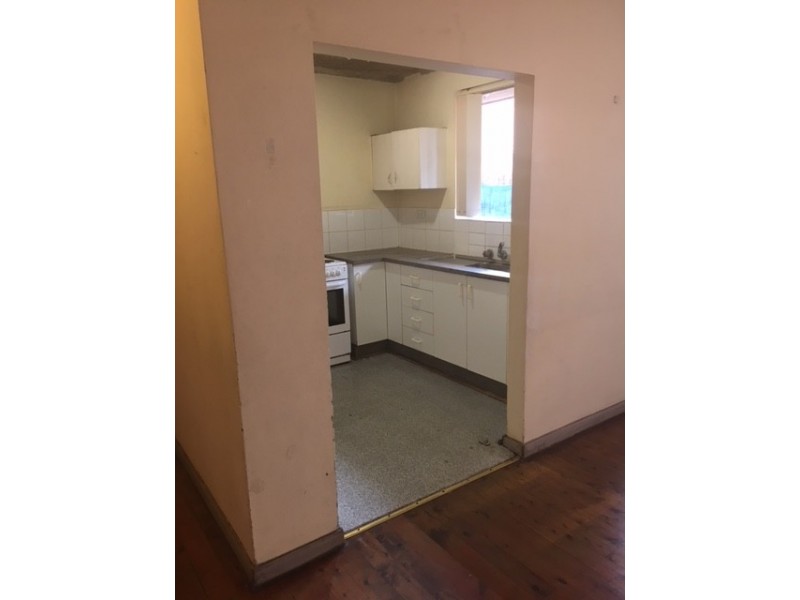 2/2 Hardy Street, Fairfield NSW 2165