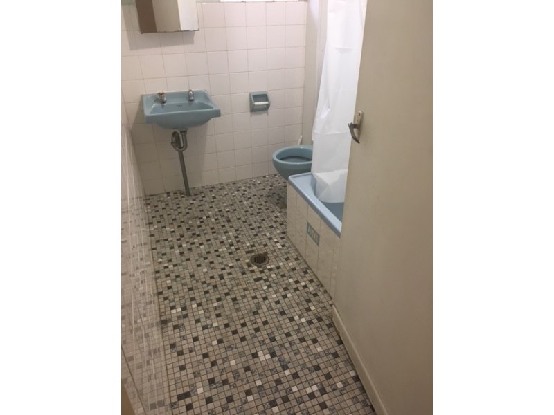 2/2 Hardy Street, Fairfield NSW 2165