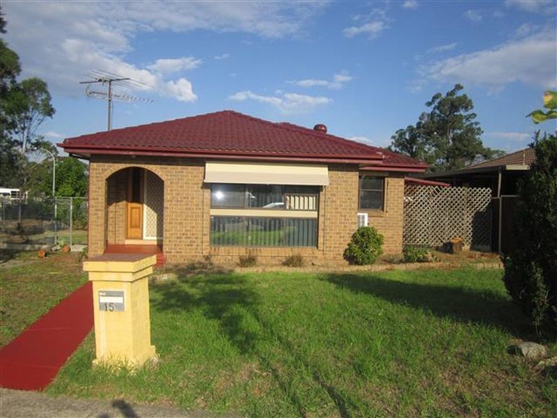 Edensor Park NSW 2176