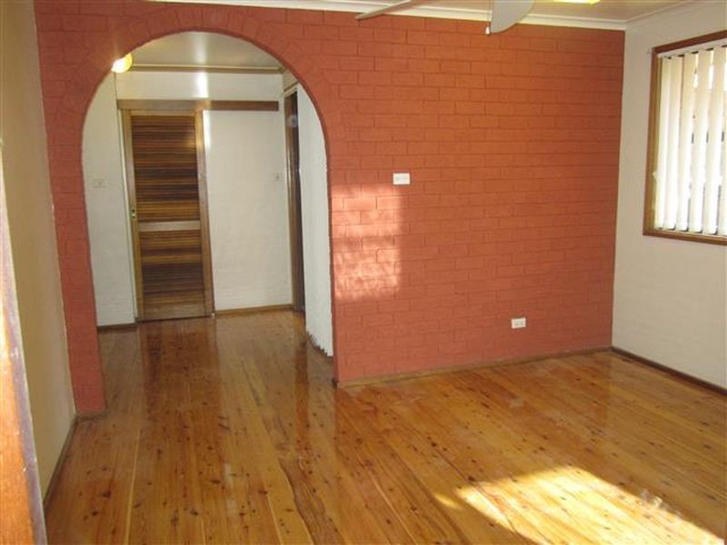 Edensor Park NSW 2176