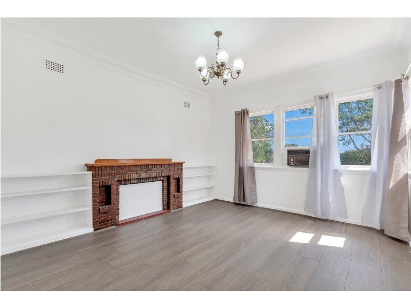28 Barton Street, Smithfield NSW 2164