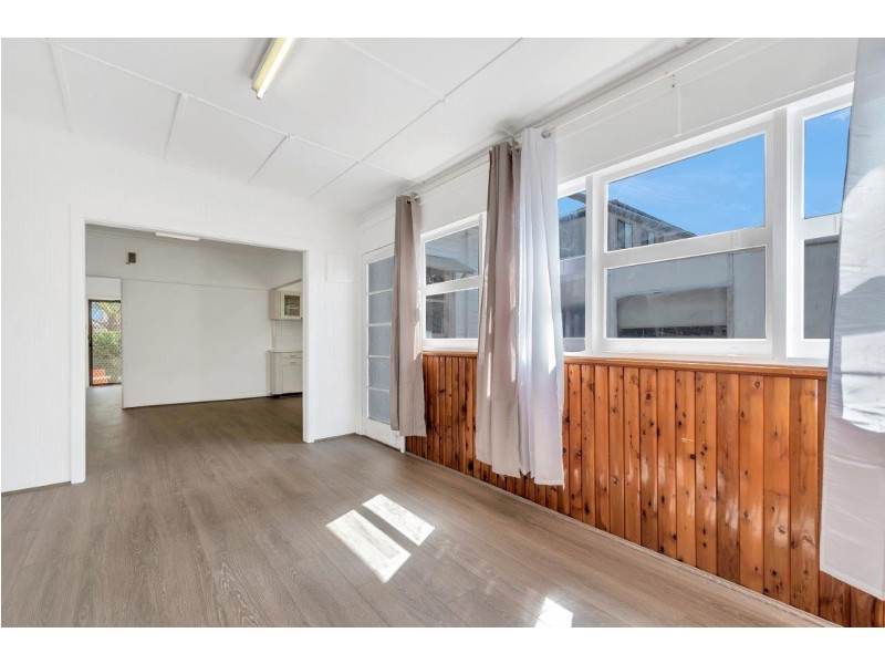 28 Barton Street, Smithfield NSW 2164