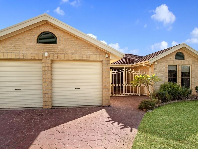 11 Wyatville Drive, West Hoxton NSW 2171