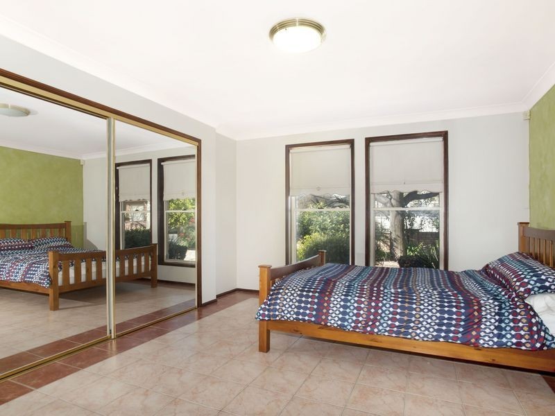 11 Wyatville Drive, West Hoxton NSW 2171