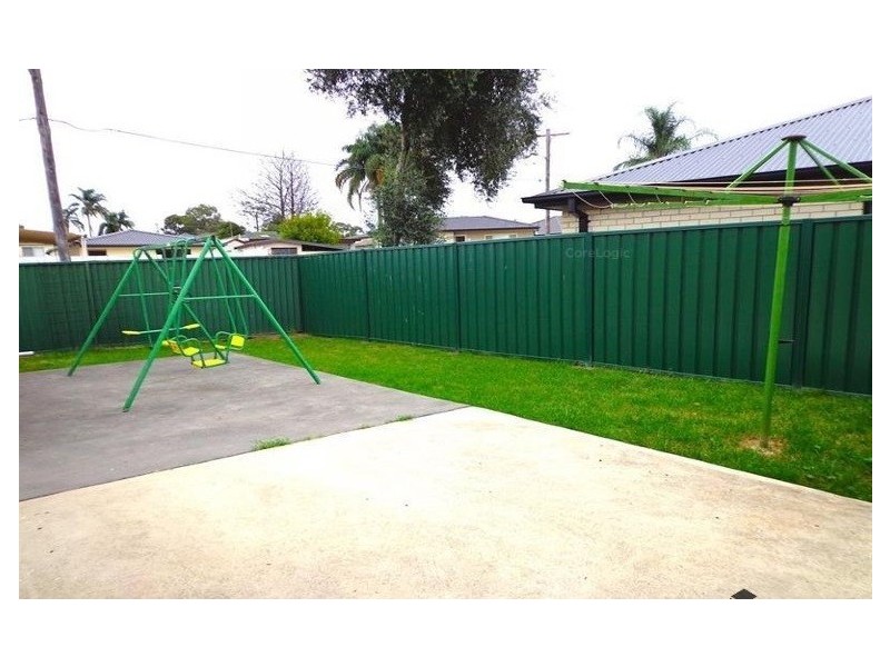 1 Snowdon Crescent, Smithfield NSW 2164