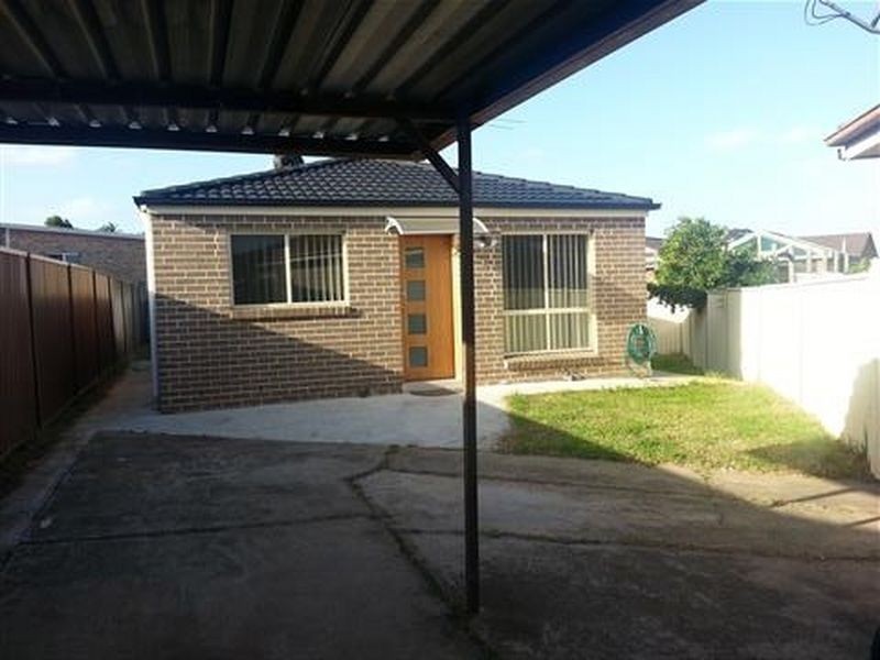 4a Rudd Close, Edensor Park NSW 2176