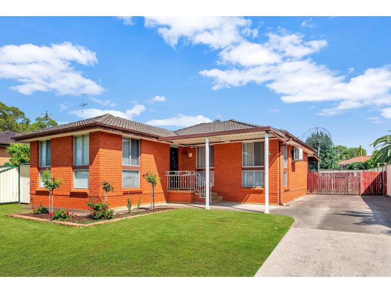 10 Dickens Road, Wetherill Park NSW 2164