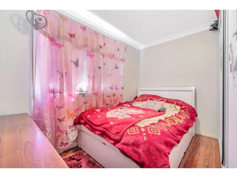 16 Tyrell Crescent, Fairfield West NSW 2165