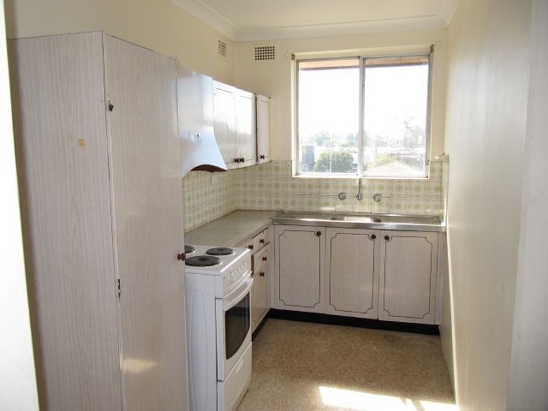 Fairfield NSW 2165