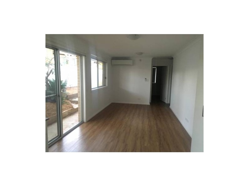 266A The Parkway, Bradbury NSW 2560