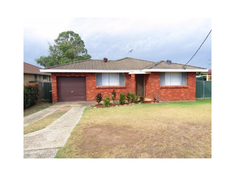 16 Gilmore Avenue, Leumeah NSW 2560