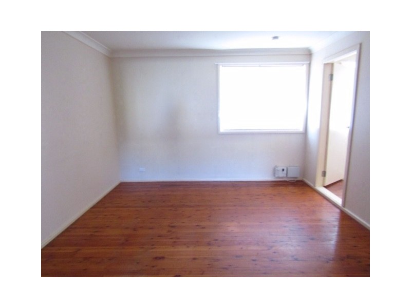 16 Gilmore Avenue, Leumeah NSW 2560