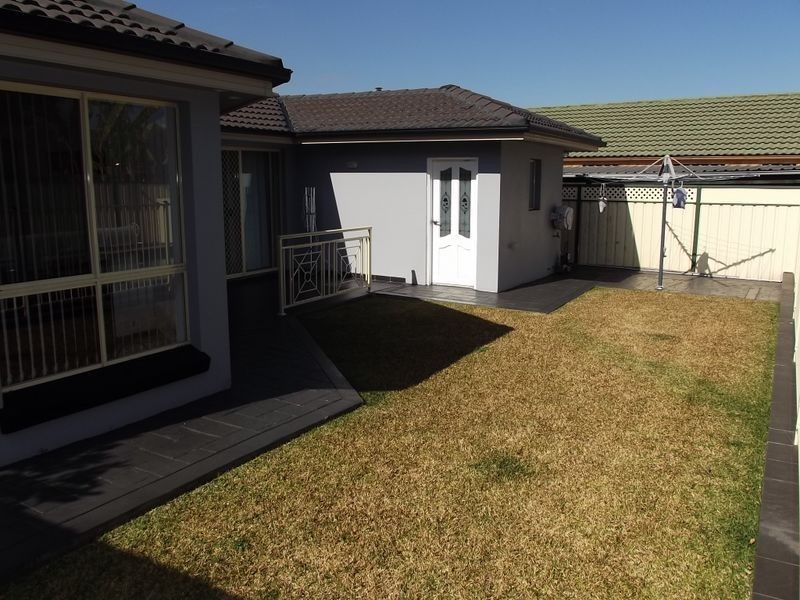 Greenfield Park NSW 2176