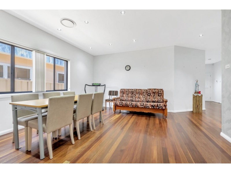 18 Throsby Street, Fairfield Heights NSW 2165