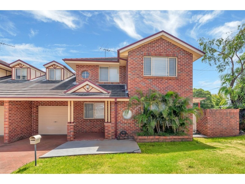 2/68 Dublin Street, Smithfield NSW 2164