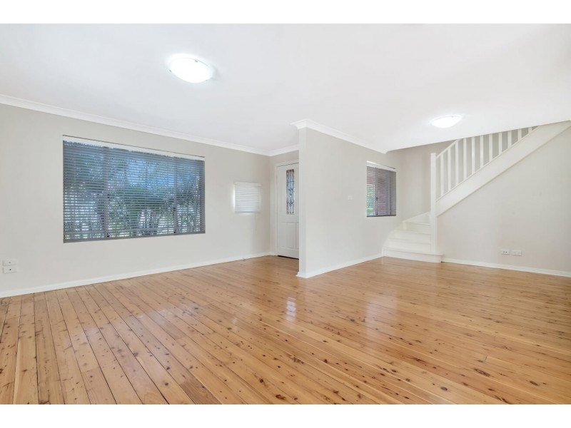 2/68 Dublin Street, Smithfield NSW 2164