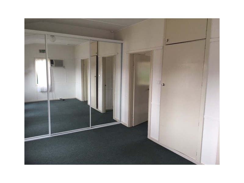 2 Sackville Street, Fairfield NSW 2165