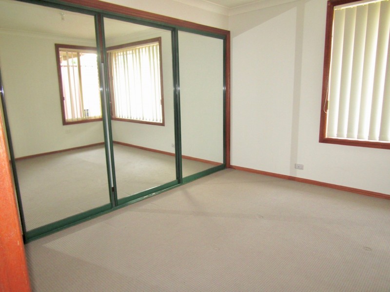 2/124 Whitford Road, Hinchinbrook NSW 2168