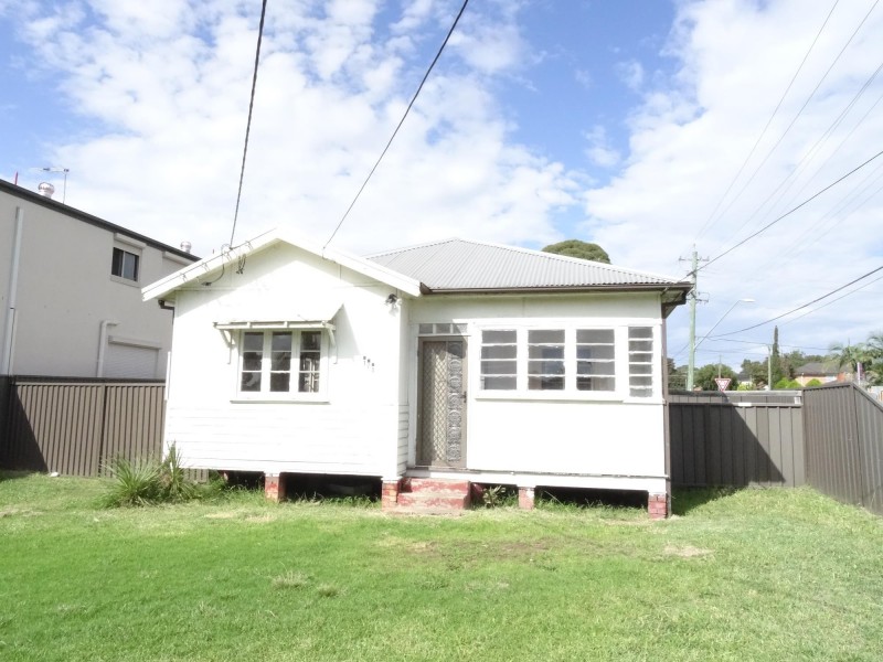 171 Smart Street, Fairfield Heights NSW 2165