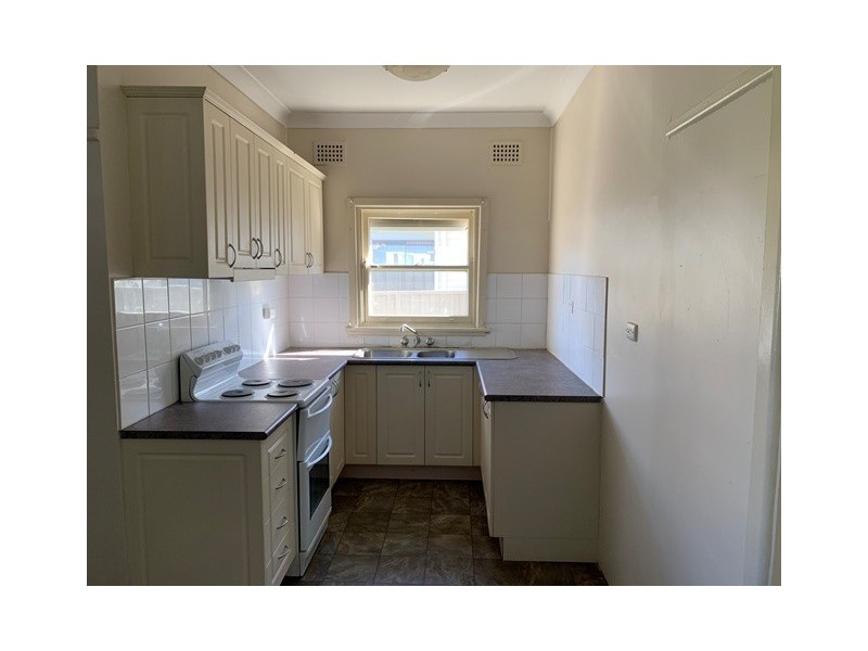 10 Lowana Avenue, Merrylands NSW 2160