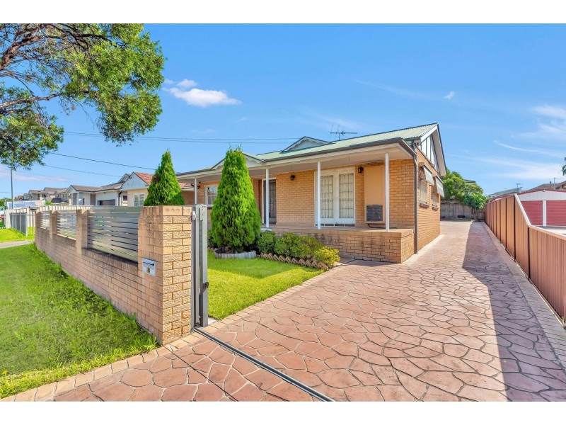 12 Throsby Street, Fairfield Heights NSW 2165