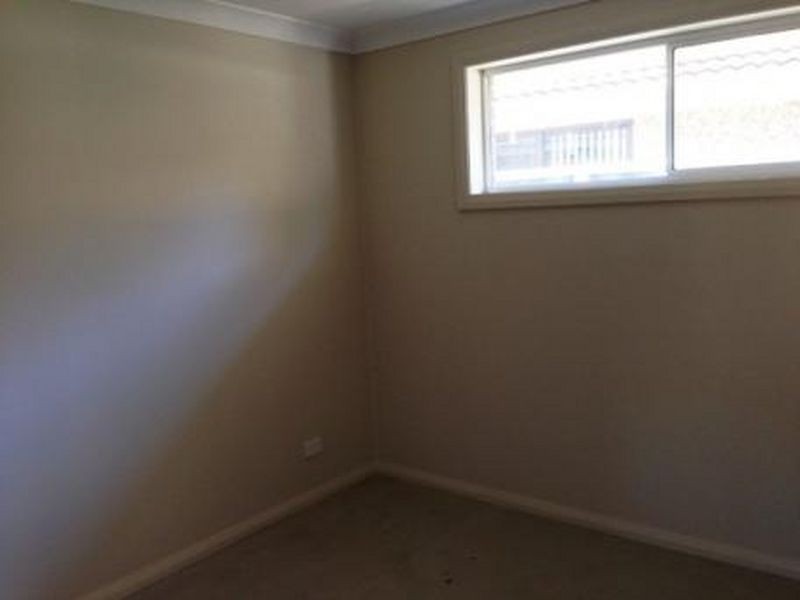 Edensor Park NSW 2176