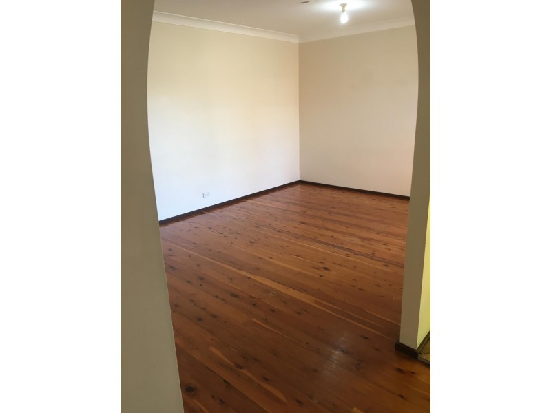 8 Gympie Place, Wakeley NSW 2176