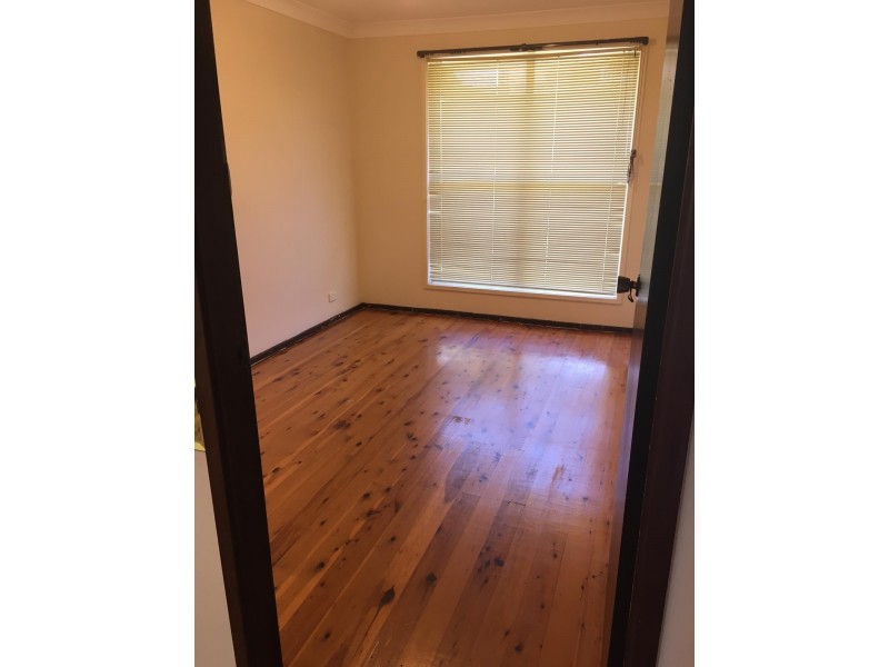 8 Gympie Place, Wakeley NSW 2176