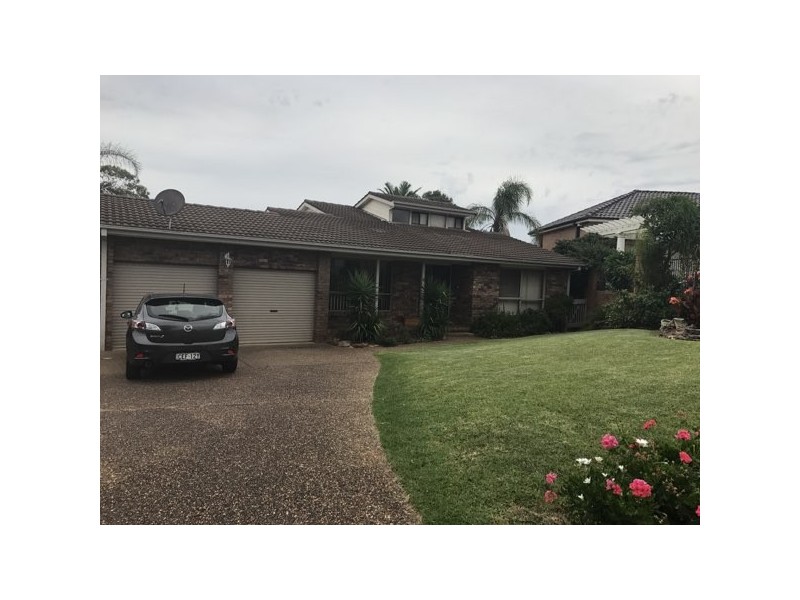 9 Cochran Place, Abbotsbury NSW 2176