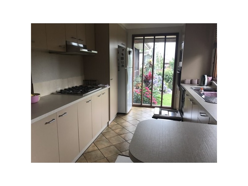 9 Cochran Place, Abbotsbury NSW 2176