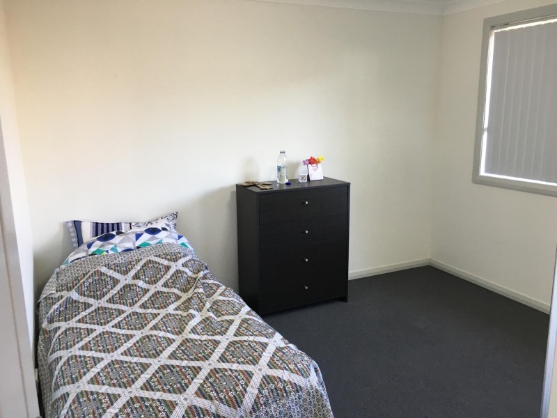 5a Shaw Place, Fairfield West NSW 2165